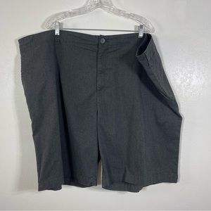 True Nation, Dress Shorts. Size 54 Waist. In excellent condition!